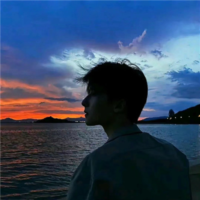 夸双子座男生网名高冷(精选100个)