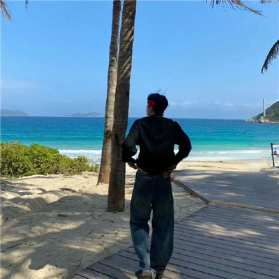 男生网名带遥字的名字霸气(精选100个)