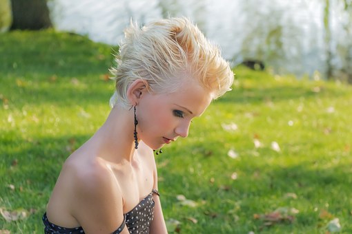 Eva 女生英文名解析