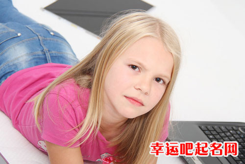 Norah女生英文名解析