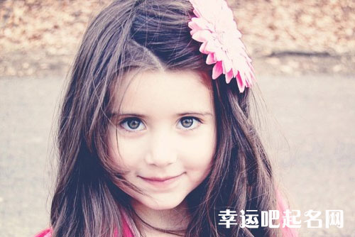 Annie女生英文名解析