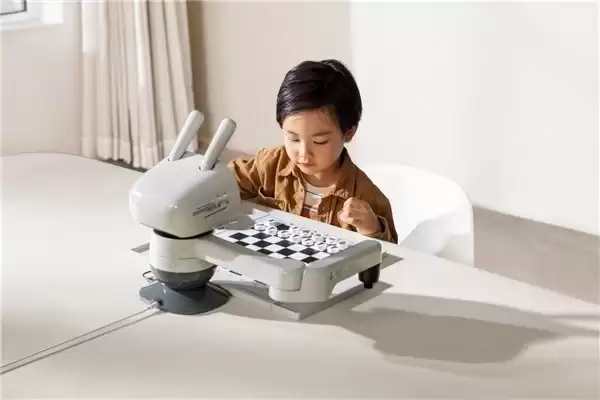 从毛绒玩具到AI棋友，元萝卜引领六一选购向“智能进化”