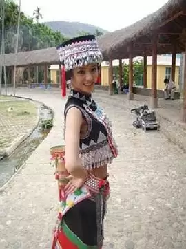 电影《花腰女儿红》剧情介绍
