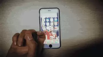教你一招，iPhone 也可以使用双击屏幕截图
