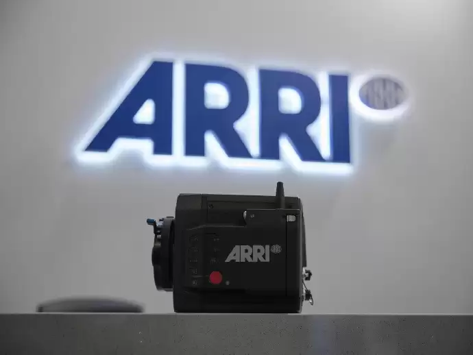荣耀携手ARRI共建电影工业影像实验室，全新影像技术或率先落地Robot Phone