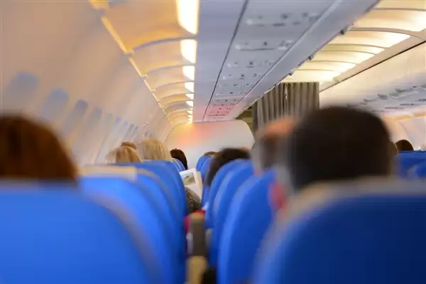 中国旅游研究院院长：学生春秋假能显著拉消费 家长休假制度应跟上
