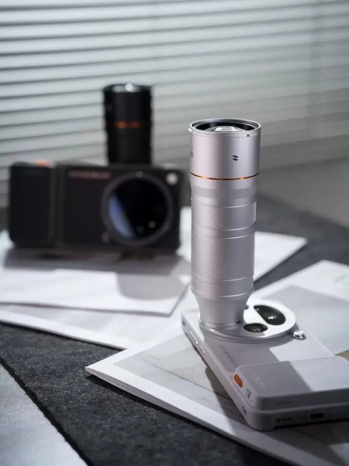 OPPO Find X9 Ultra哈苏影像套装「极地冰川」配色开售，2499元解锁专业创作