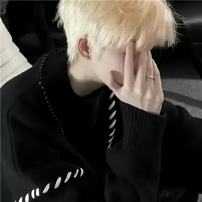 简单大气男生