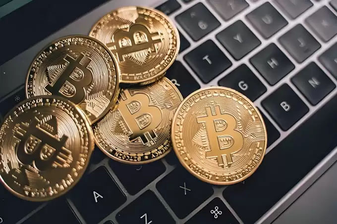 FTX创始人SBF狱中推特发声!从DOGE大裁公 务员到回忆FTX
