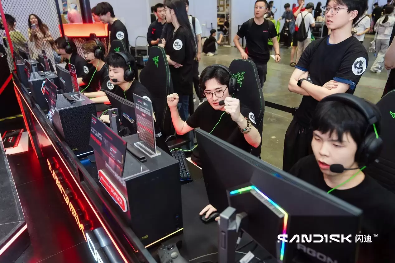 闪迪BW2026: 青春热血不负韶华 共同谱写年轻派存储新篇章