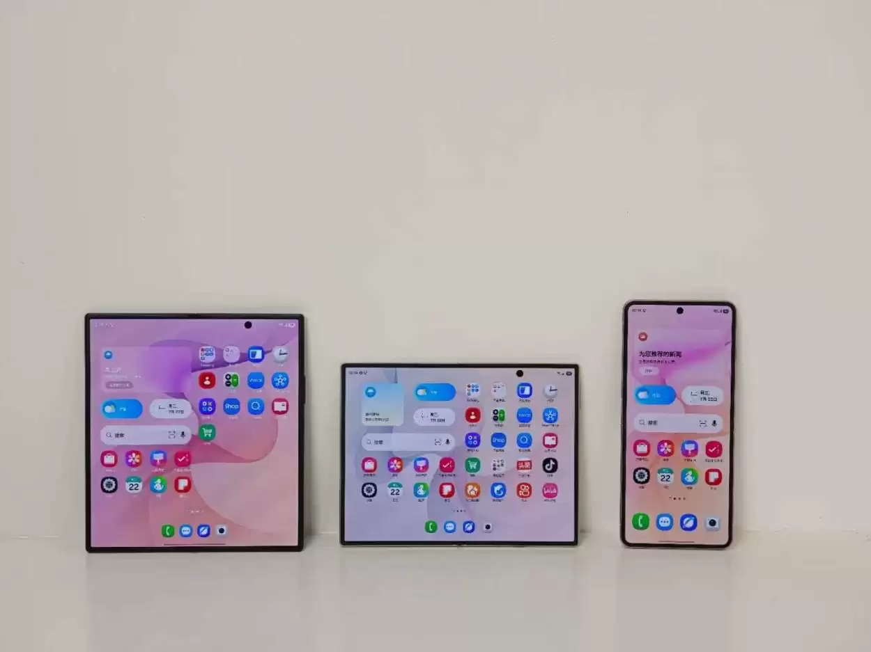 三款不同形态折叠屏！三星Galaxy Z Fold8 Ultra、Z Fold8及Z Flip8正式发布
