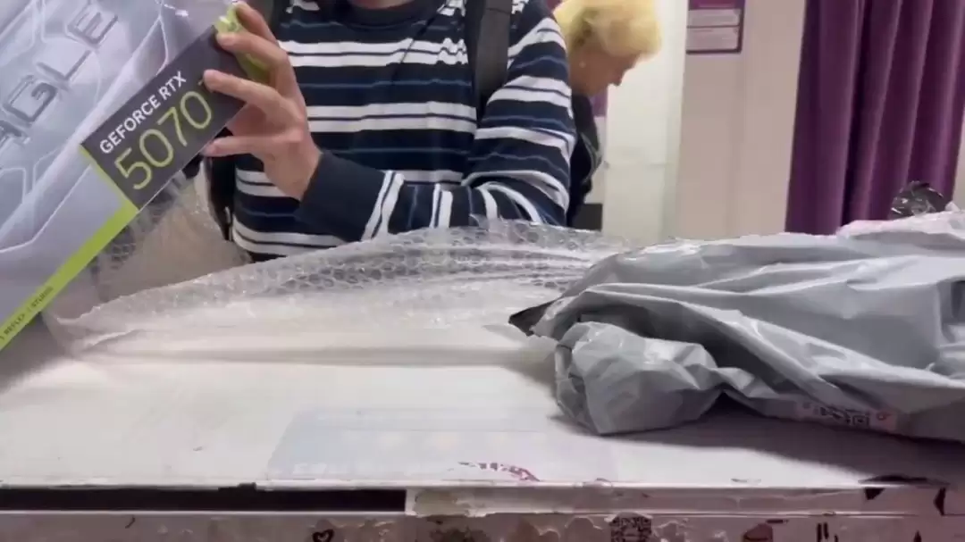 男子花9万卢布买5070Ti显卡 收到的却是一瓶水