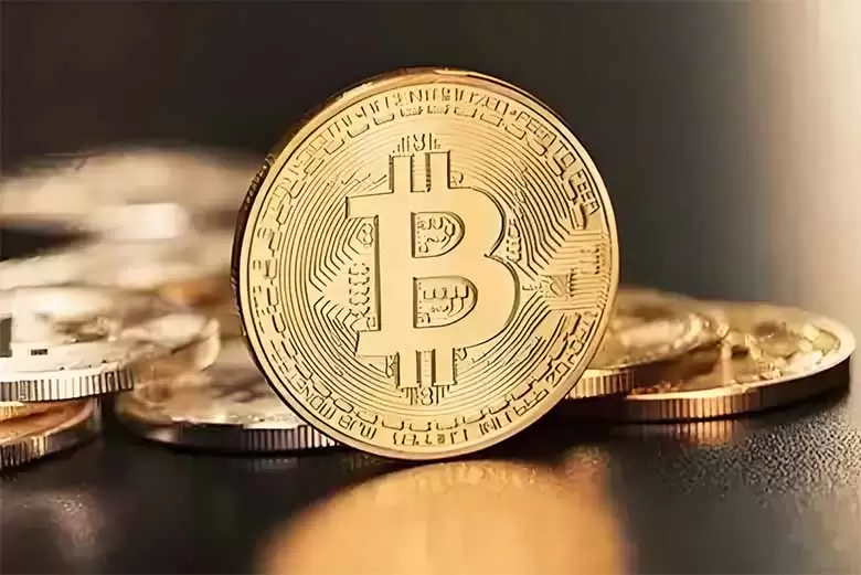 比特币突破11万美元，特朗普Meme币晚宴引发争议