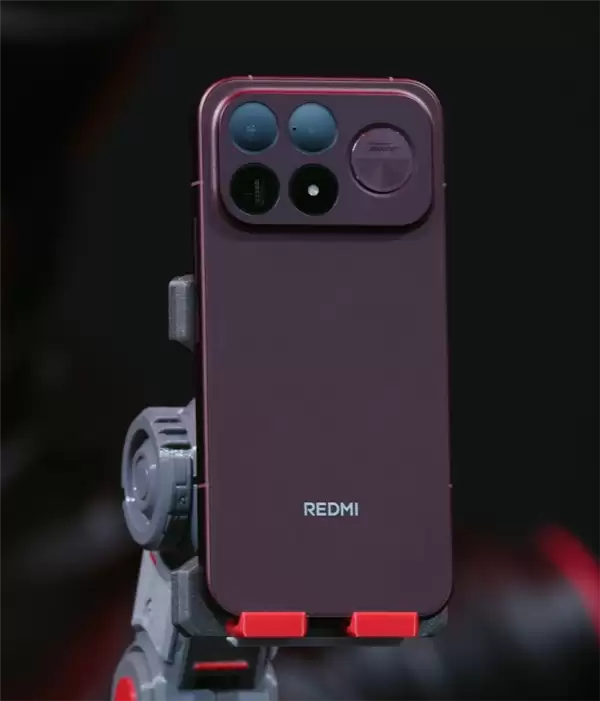 REDMI K100 Pro Max真机亮相ChinaJoy！赤霞珠红配色超强质感