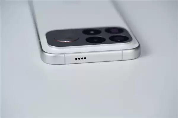 185Hz高刷游戏利器！REDMI K100 Pro Max图赏