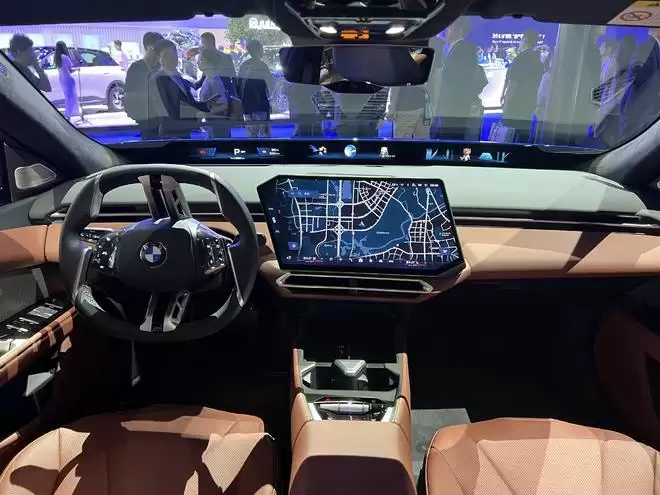 800V+1000km续航 宝马i3成都车展全面亮相