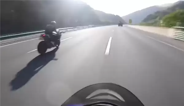 骑摩托竞速最高跑到304km/h！6人因涉嫌危险驾驶罪获刑